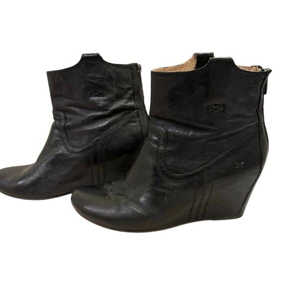 Frye Carson Wedge Bootie’s - Size 11 - Black Leather - Picture 3 of 8